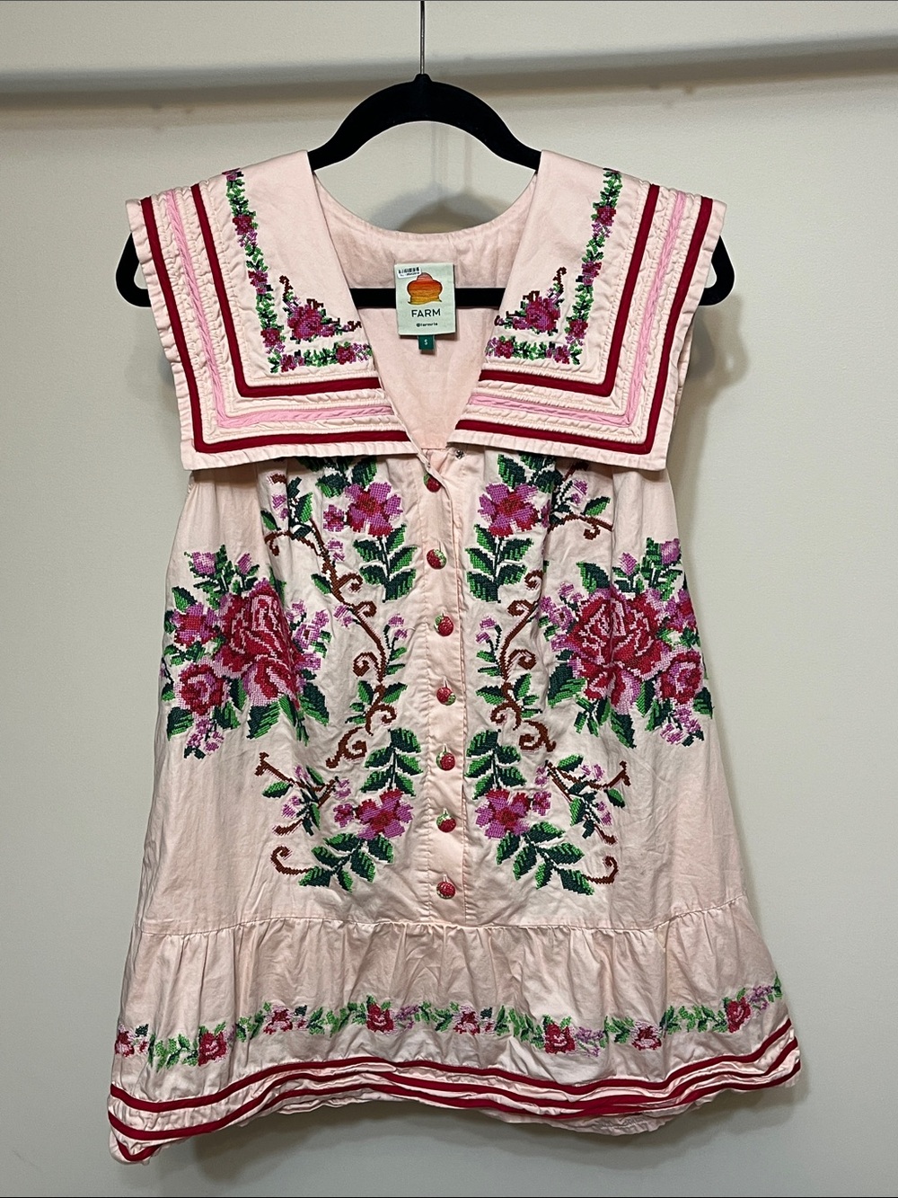 NULLY GENTLE USED CONDITION Farm Rio Flower Tapestry
Embroidered Dress - Picture 5 of 6